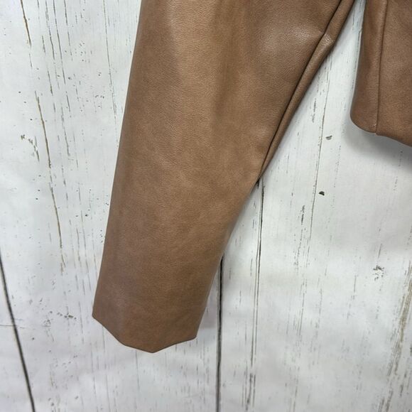 7 For All Mankind Faux Leather Jacket L Tan Twist Front Cropped Modern Chic - Picture 8 of 16